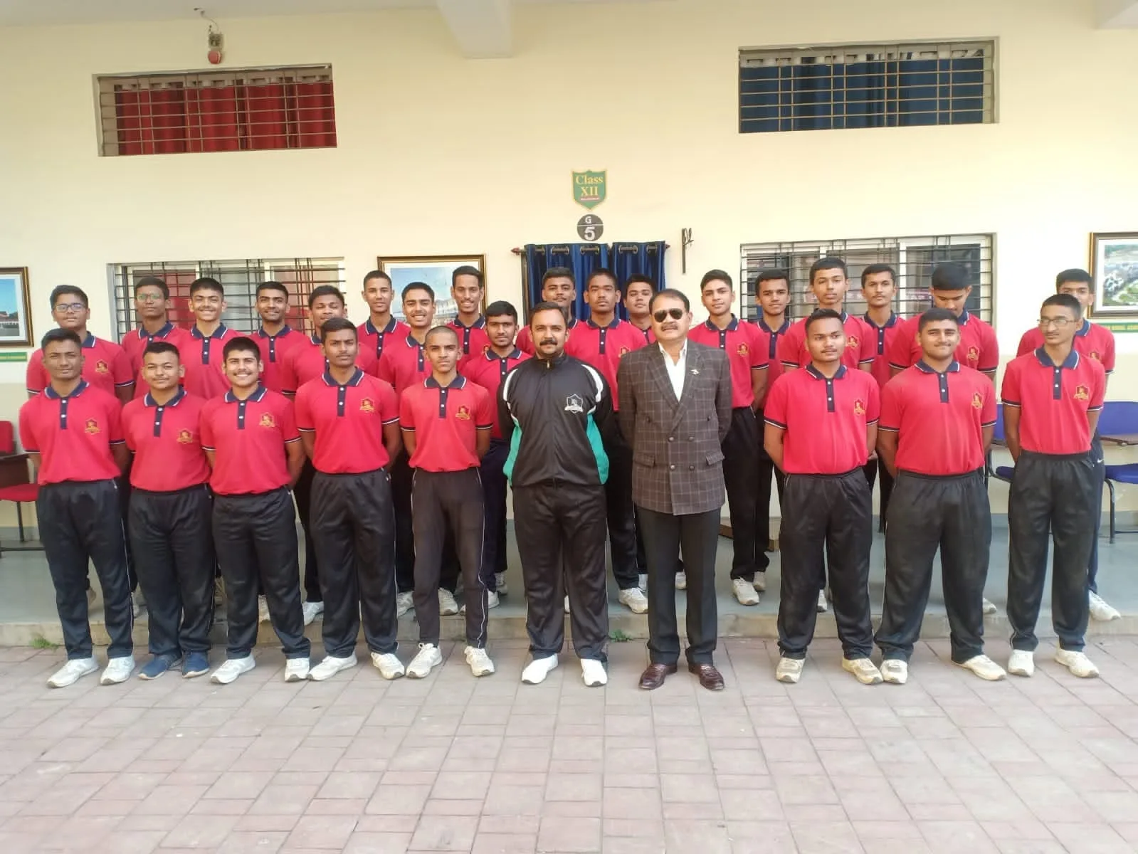 Day scholars with faculty at the CSM-AFPI Sevasadan branch, Nagpur